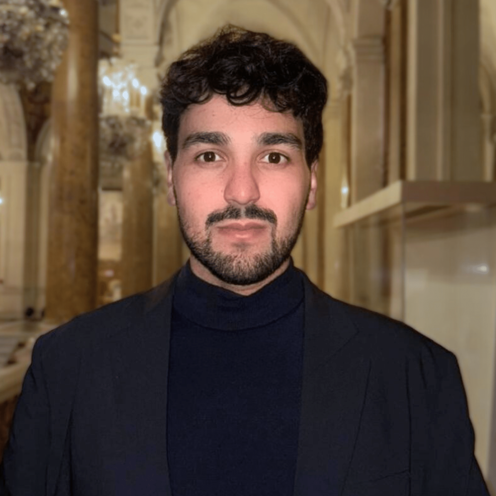 CDV - VERSO VF 2024 (1) Portrait de Béchir Saket de l'agence Reform Paris